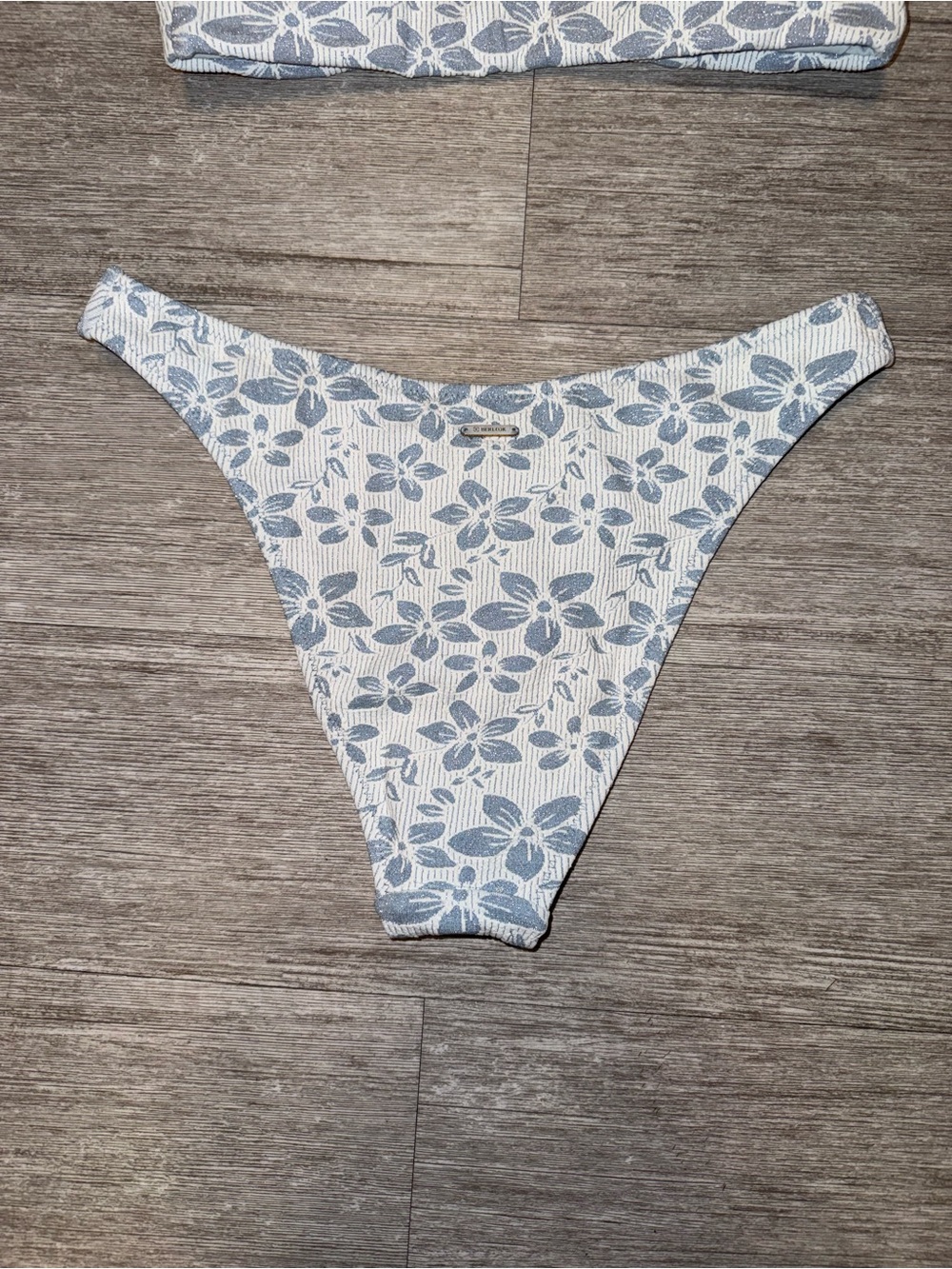 NWT Berlook Light Blue Textured Floral Front Closure Bikini Top & Bottom - Picture 14 of 16